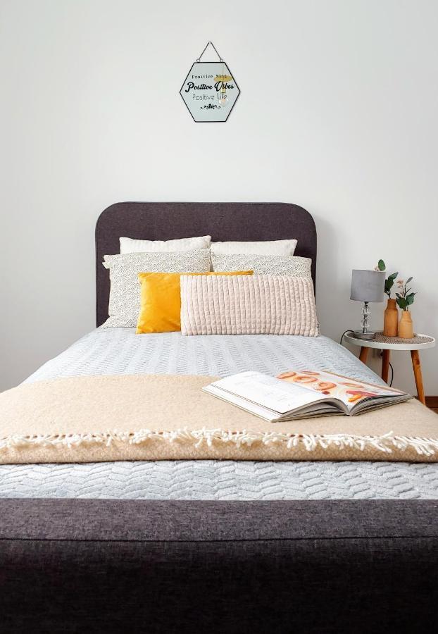 Appartamento Apartament Chopin Gliwice Esterno foto