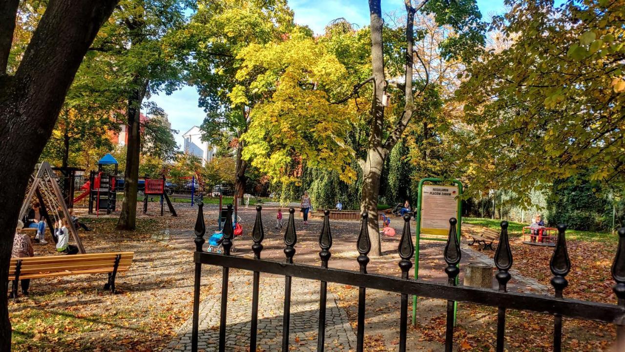Appartamento Apartament Chopin Gliwice Esterno foto